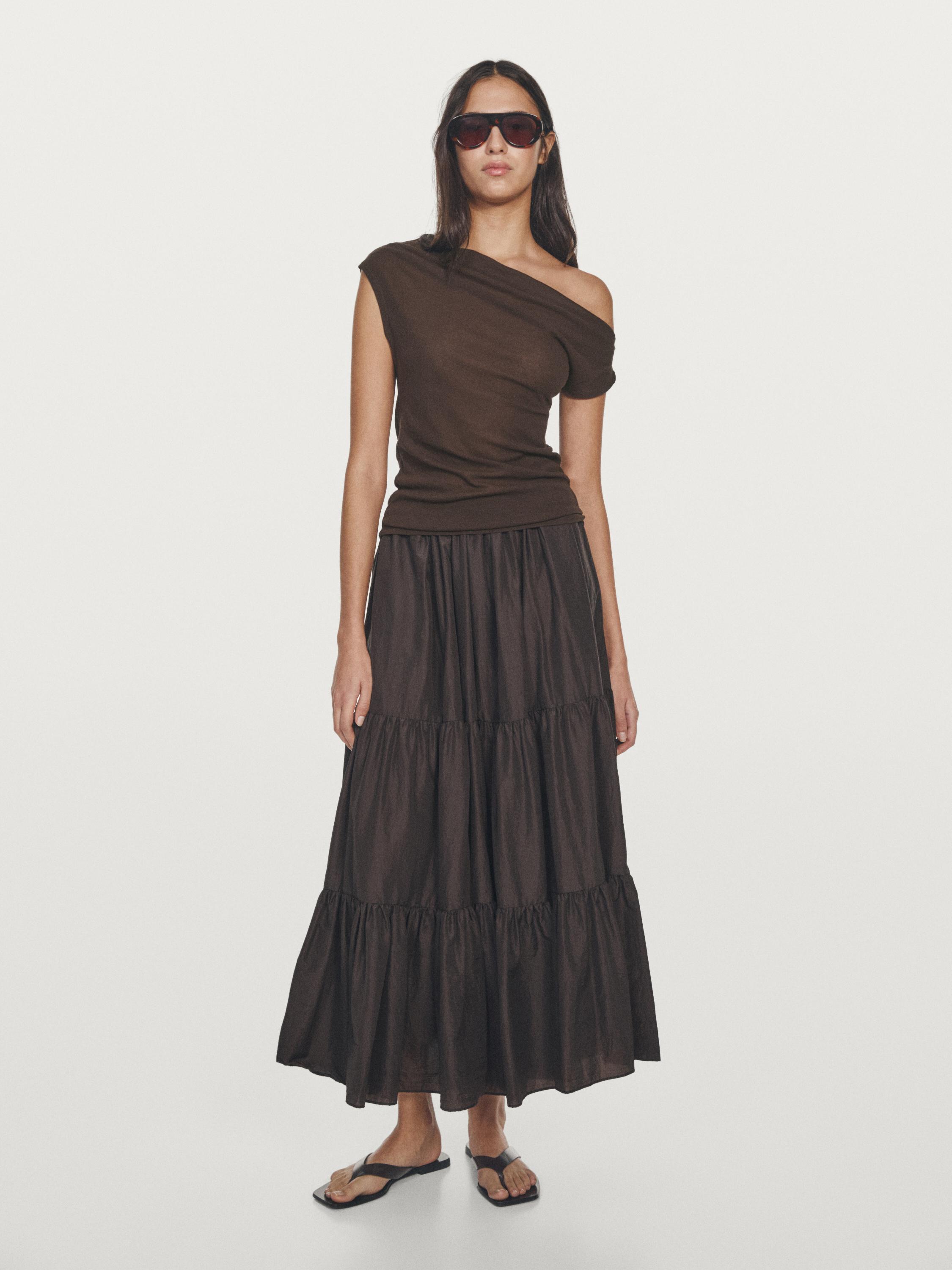 Sleeveless asymmetric top